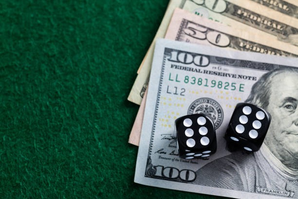 Dragon Tiger betting interface with card selection